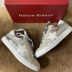 Silver Metallic Star Nature Breeze Sneakers Shoes 7.5